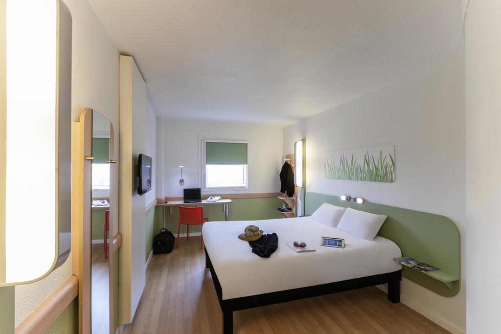 Ibis Budget Bilbao バラカルド エクステリア 写真